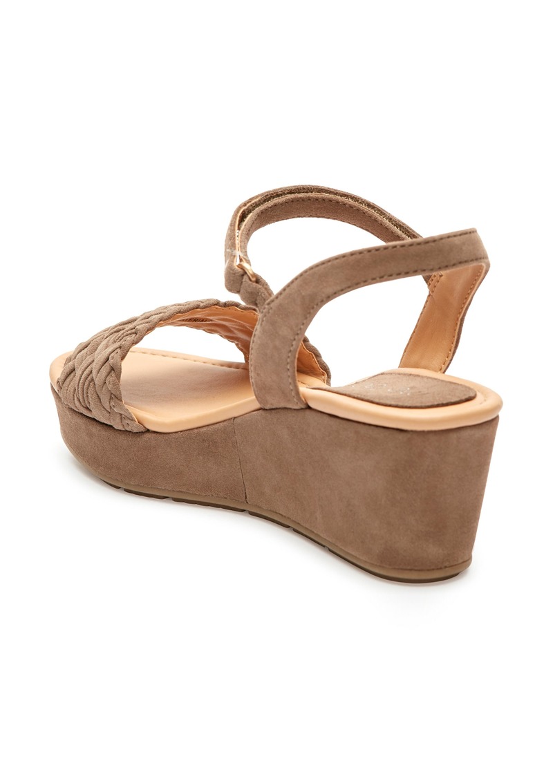 me too abella wedge sandal