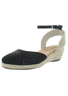 Me Too Norina 8 Womens Perforated Ankle Strap Wedge Sandals