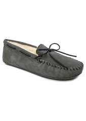 Minnetonka Men's Sheepskin Softsole Moccasin Extended Sizes Slippers Men's Shoes