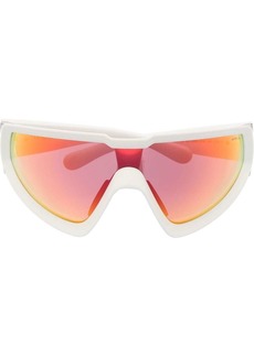 Moncler cat-eye tinted sunglasses