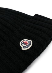 Moncler logo-appliqué ribbed-knit beanie