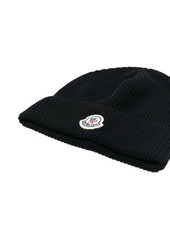 Moncler logo-patch knitted beanie