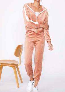 Monrow Velour High Waist Vintage Sweatpant In Dry Rose/natural
