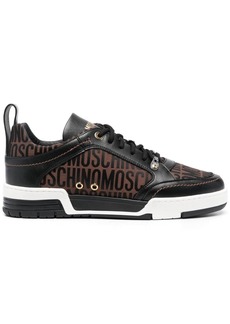Moschino logo-print low-top sneakers