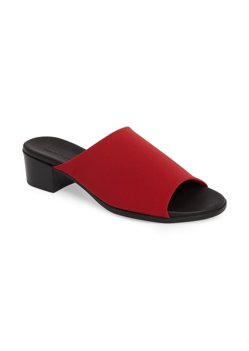 munro beth slide sandal