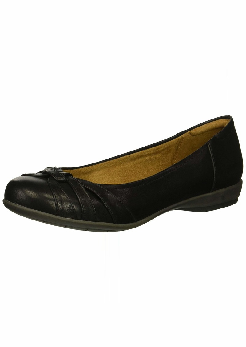 Naturalizer Women's Natural Soul Gift Flat