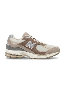 NEW BALANCE 2002 low top sneakers