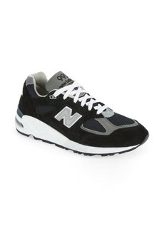New Balance 990v2 Sneaker