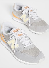 New Balance 996 Classic Sneakers
