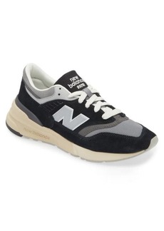 New Balance 997R Sneaker
