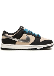 Nike Dunk Low "Starry Laces" sneakers