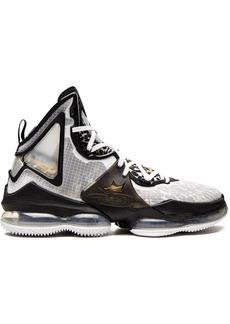 Nike LeBron 19 "Royalty" sneakers