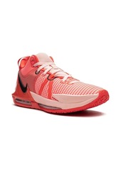 Nike Lebron Witness 7 sneakers
