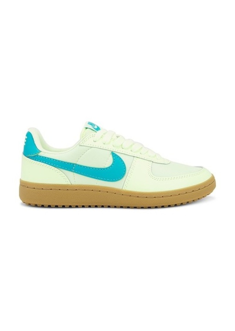 Nike Field General 82 Sneaker