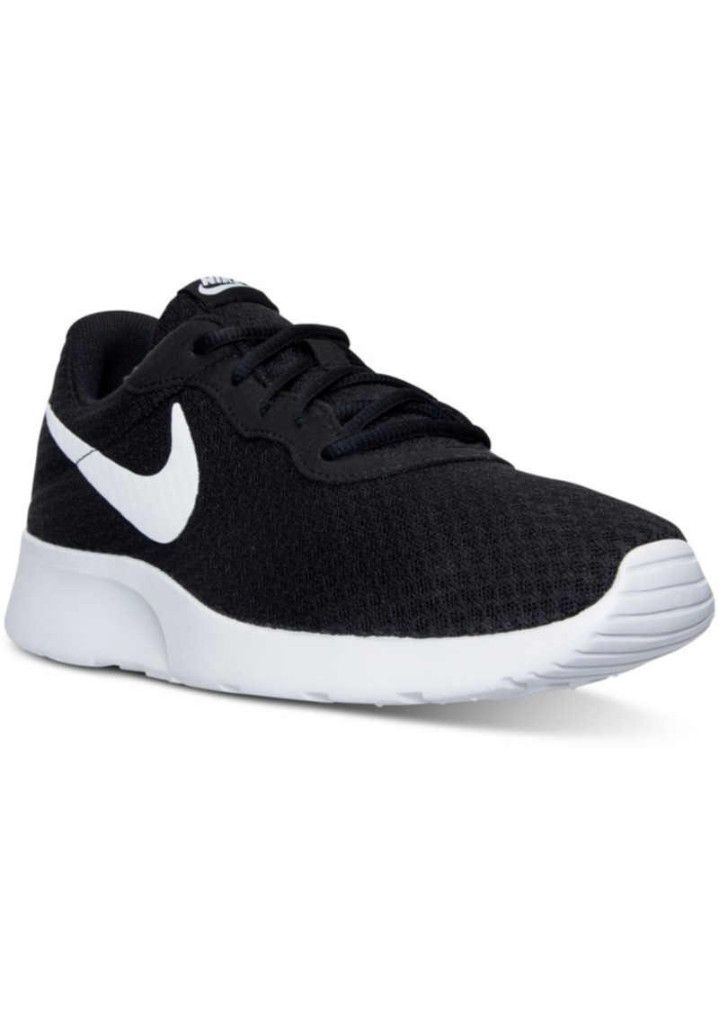 nike men's tanjun casual sneakers