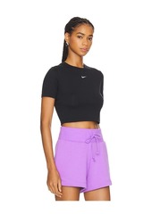 Nike Sportswear Essential Cropped T-shirt