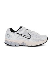 Nike Zoom Vomero 5 Sneakers