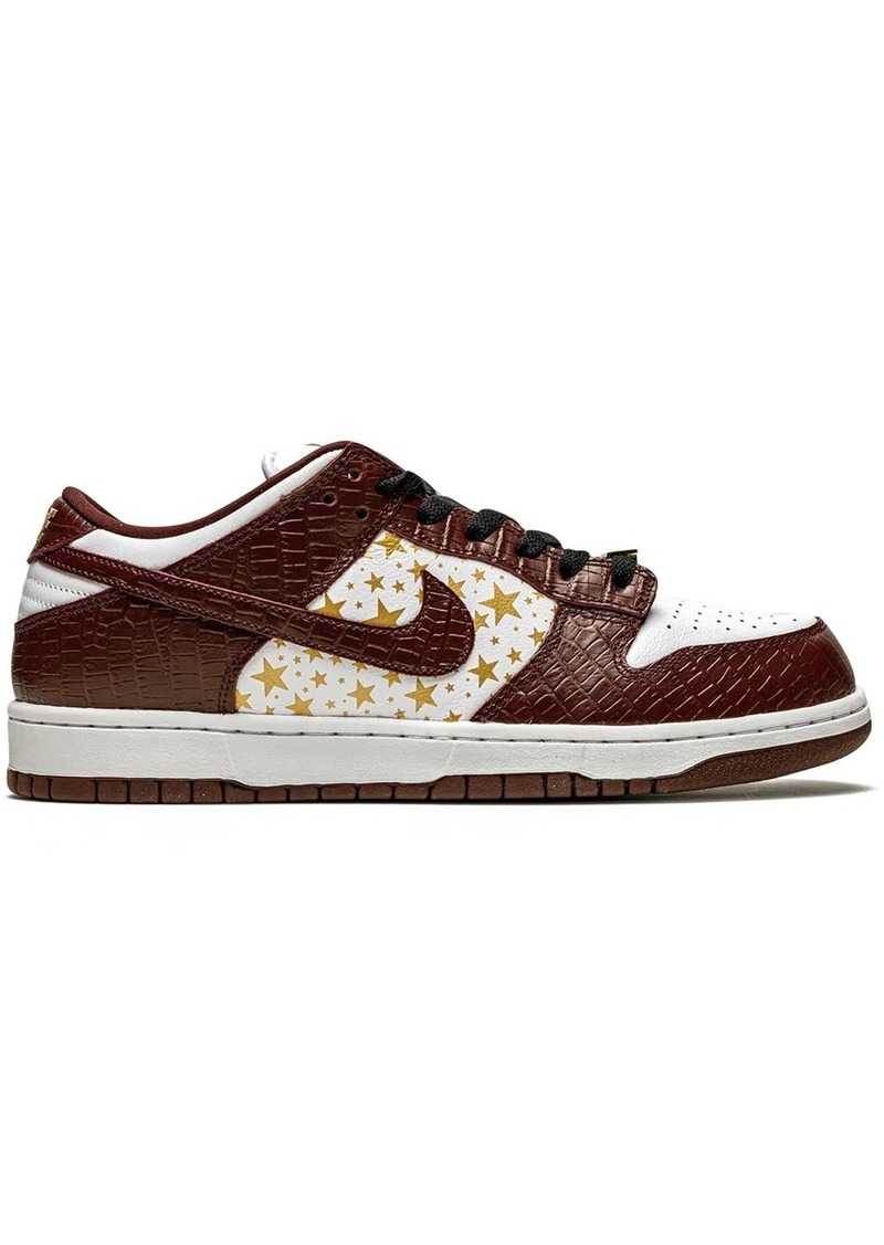 Nike x Supreme SB Dunk Low "Stars - Barkroot Brown" sneakers