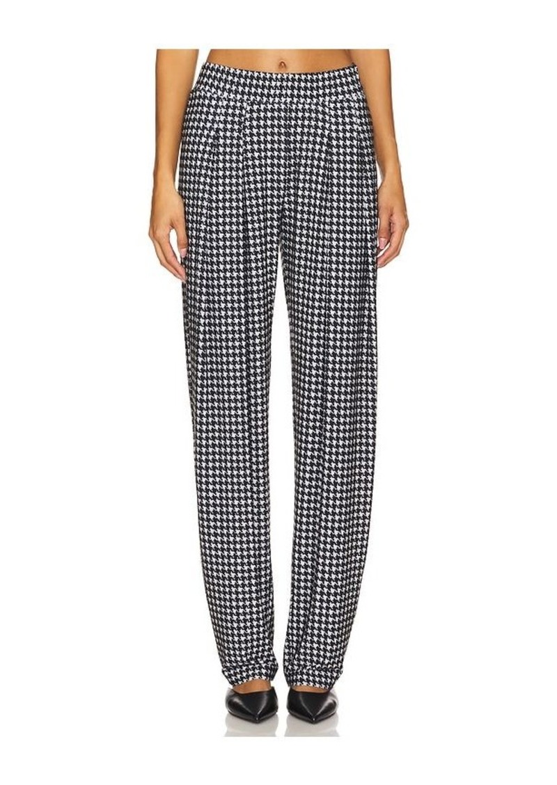 Norma Kamali Low Rise Pleated Trouser