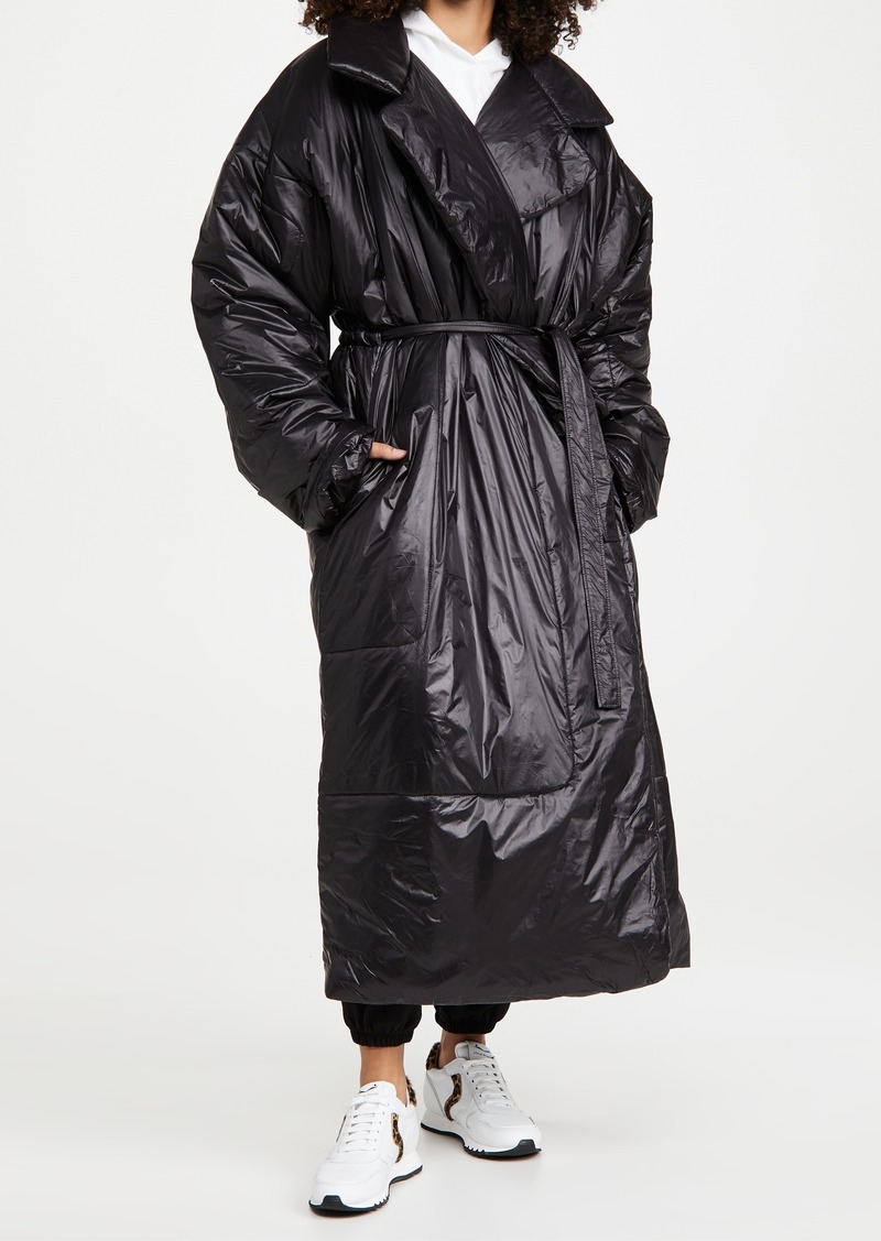 The Norma Kamali 'Sleeping Bag Coat' Gets A Velvet Update