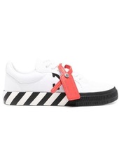 OFF-WHITE SNEAKERS