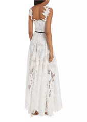 Oscar de la Renta Marbled Carnation Guipure Lace Gown