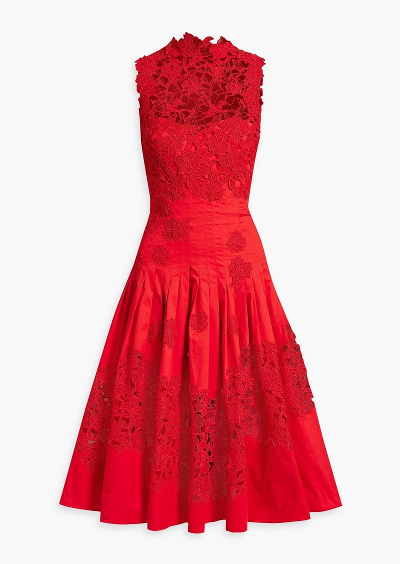 Oscar de la Renta - Guipure lace-paneled cotton-blend poplin midi dress - Red - US 12