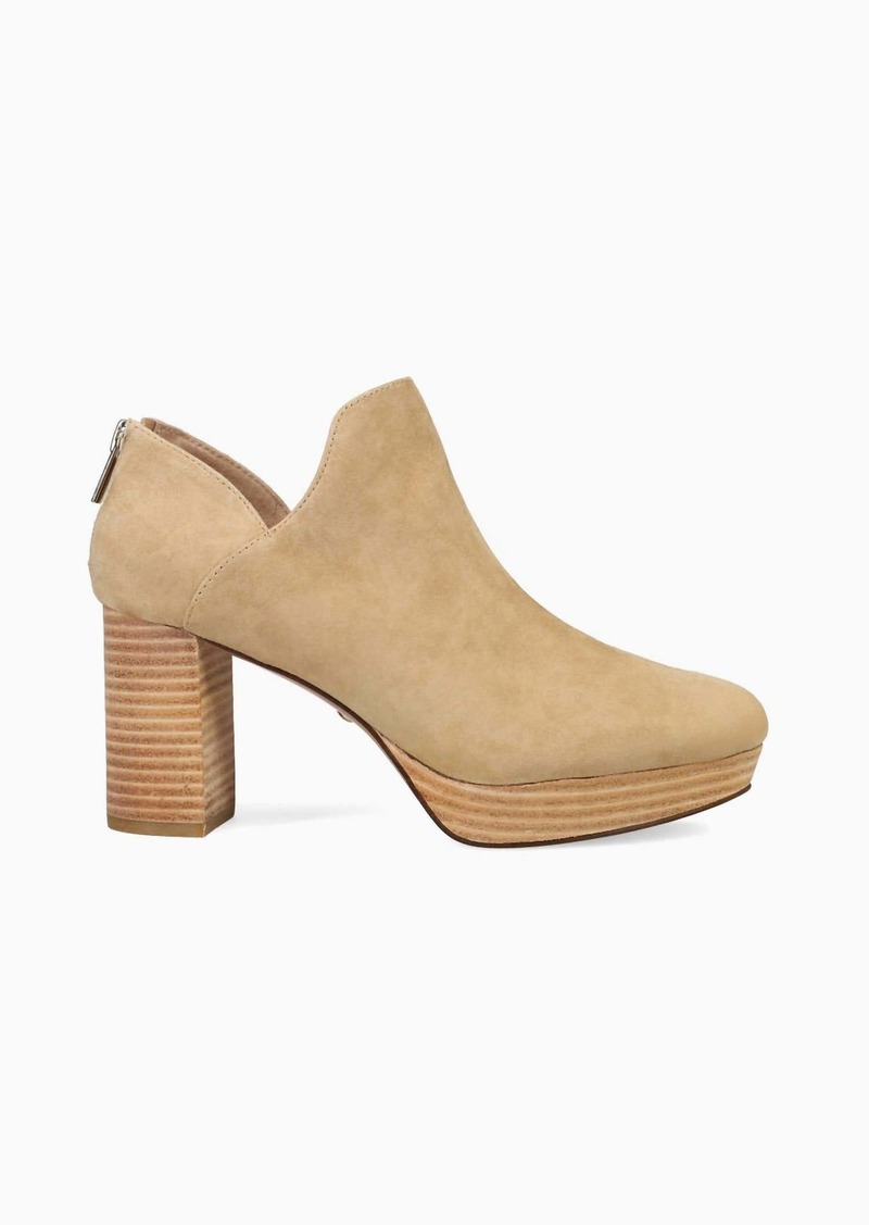 Pelle Moda Women's Lesia Boot In Latte Kid Suede