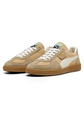 PUMA Super Team Low Top Sneaker