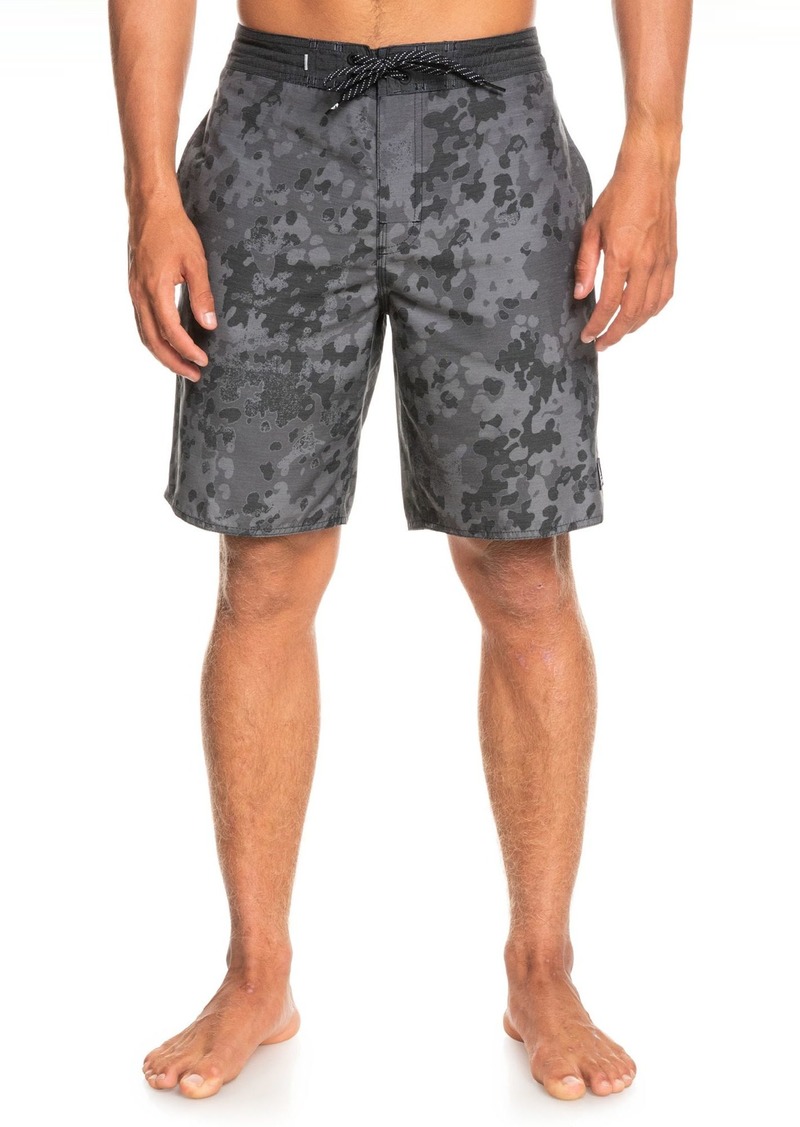 Quiksilver Men's The Beachshort 19” Board Shorts, Size 32, Black | Father's Day Gift Idea