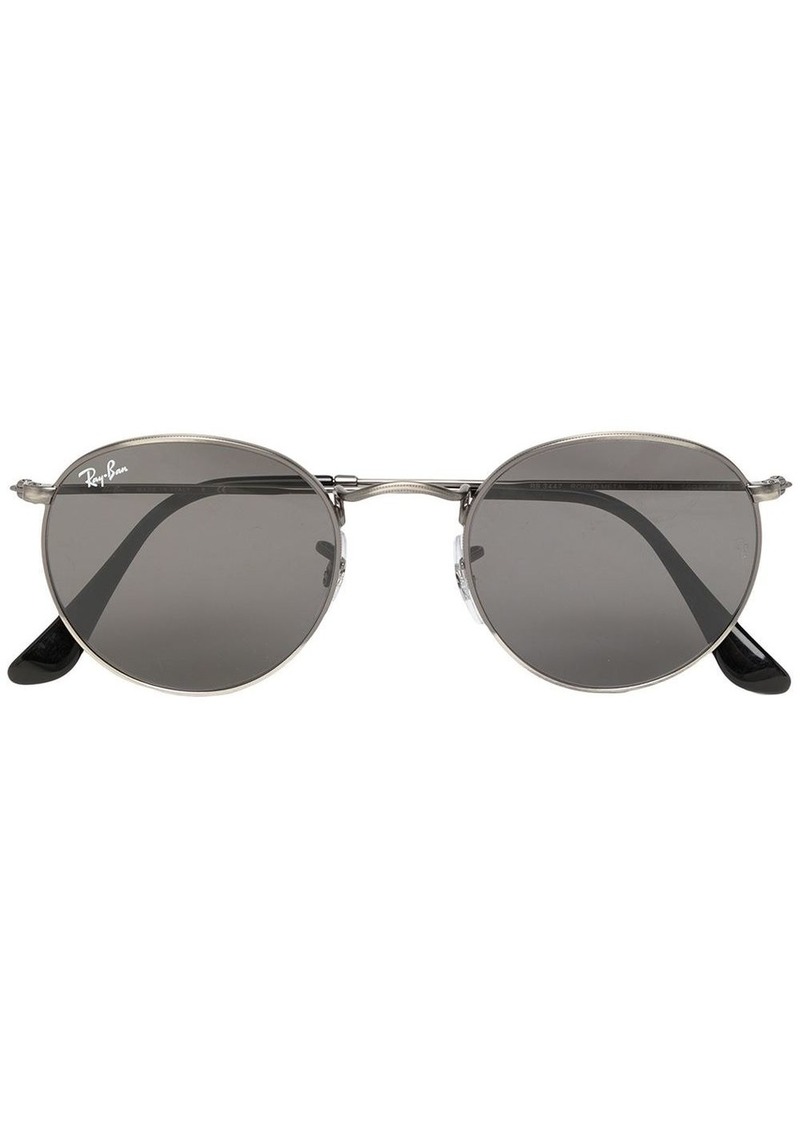 Ray-Ban Round tinted sunglasses