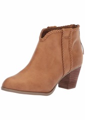 Report Women's Claire Ankle Boot tan  M US