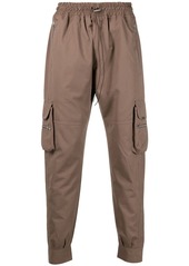 Represent tapered cargo trousers