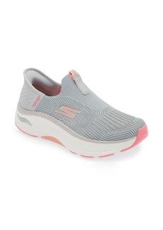 SKECHERS Max Cushioning Arch Fit Slip-On Sneaker