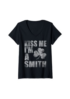 Womens Irish Kiss Me Im A Smith St Patricks Day Men Women Kids V-Neck T-Shirt