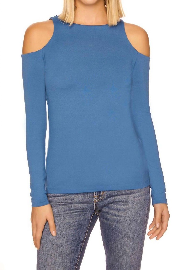 Susana Monaco Open Shoulder Long Sleeve Crew Top In Taboo