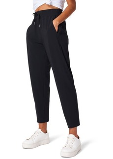 Sweaty Betty Explorer Tapered Athletic Pants in Black at Nordstrom