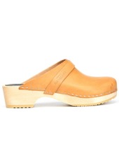 Swedish Hasbeens slip-on leather clogs