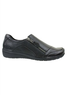 Taos Women's Character Shoes - Wide Width In Black Leather
