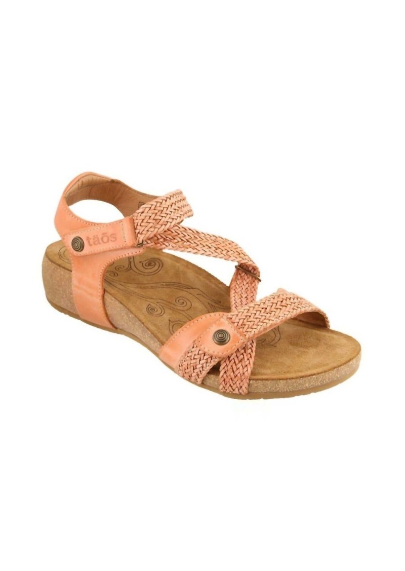 Taos Women's Trulie Sandals In Cantaloupe