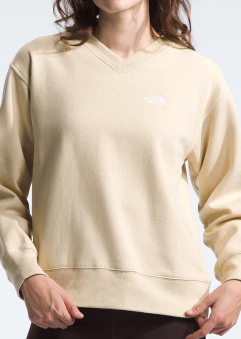 The North Face Evolution V-Neck Sweatshirt