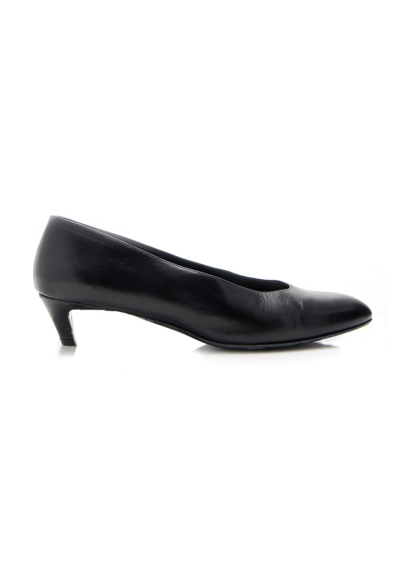 The Row - New Almond Leather Pumps - Black - IT 36 - Moda Operandi