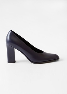 The Row - Olivia 70 Round-toe Leather Pumps - Womens - Navy