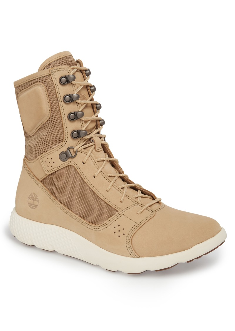 timberland flyroam boot