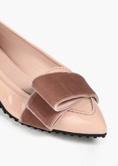 Tod's - Bow-embellished patent-leather point-toe flats - Pink - EU 34