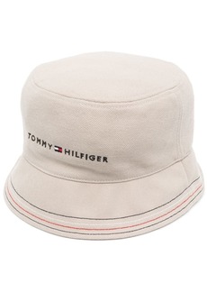 Tommy Hilfiger logo-embroidered bucket hat