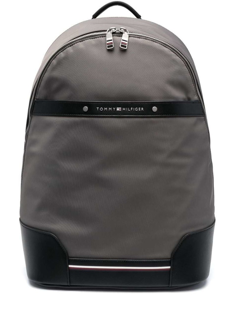 Tommy Hilfiger logo-plaque backpack