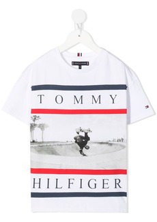 Tommy Hilfiger skater-print logo T-shirt