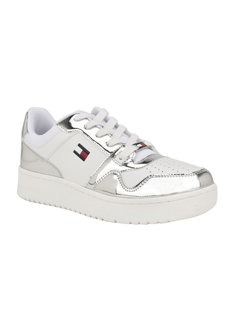 Tommy Hilfiger Women's Twigye Sneaker