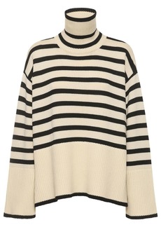 Totême Signature Wool Blend Turtleneck Sweater